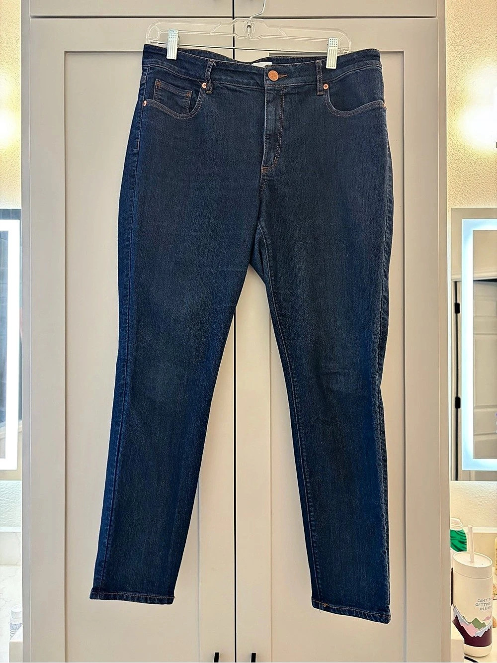 LOFT Curvy Skinny Jeans in Dark Wash Size 31/ 12